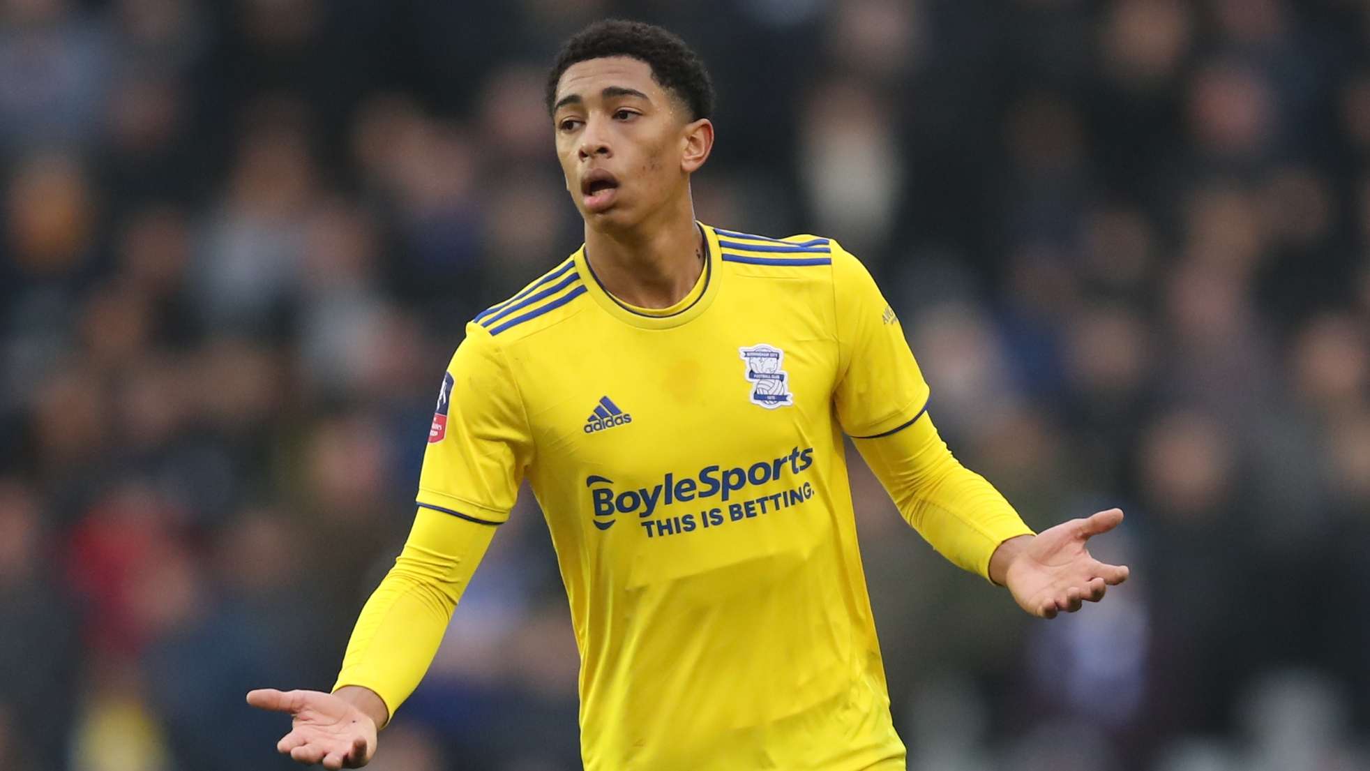 望通过中场 望通过中场